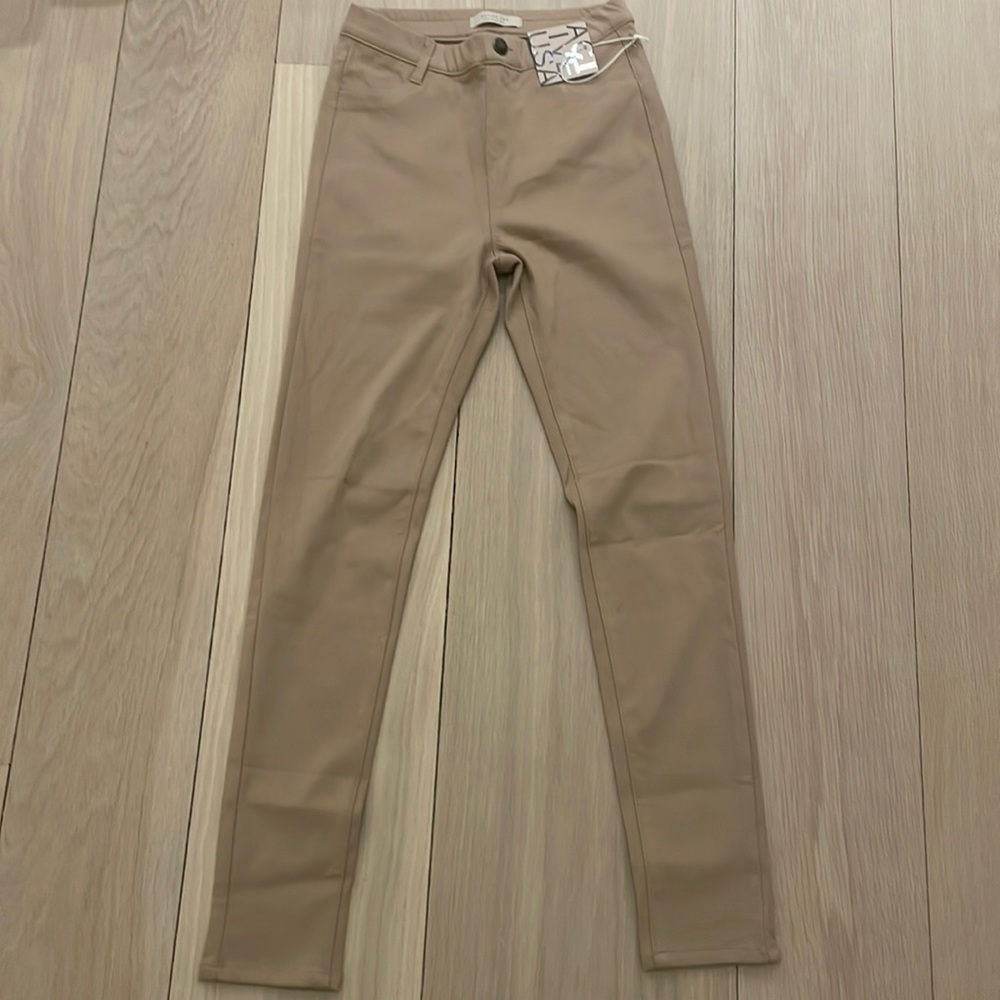 New tan jeans. Size small womens